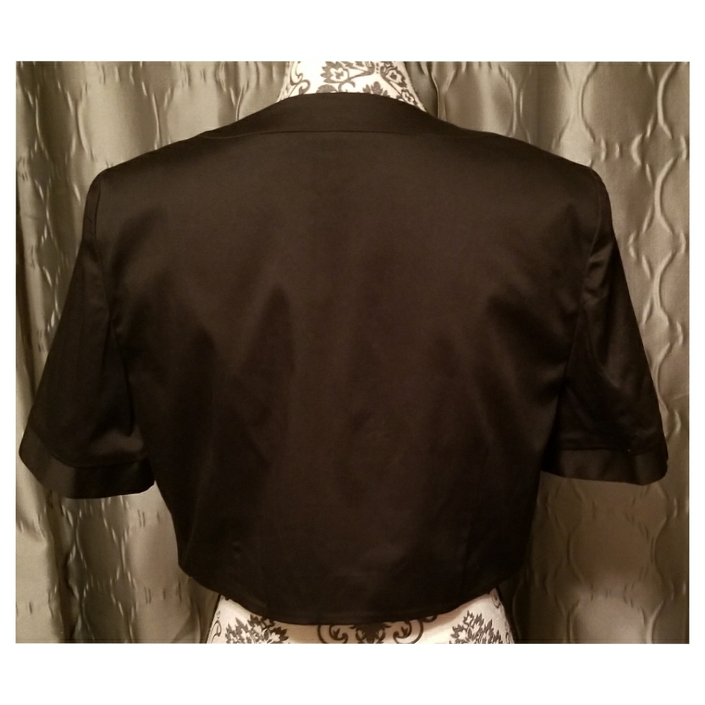Dress Barn Bolero Style Jacket NWOT - Picture 3 of 3